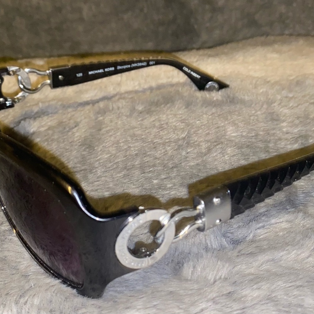 Michael Kors sunnies